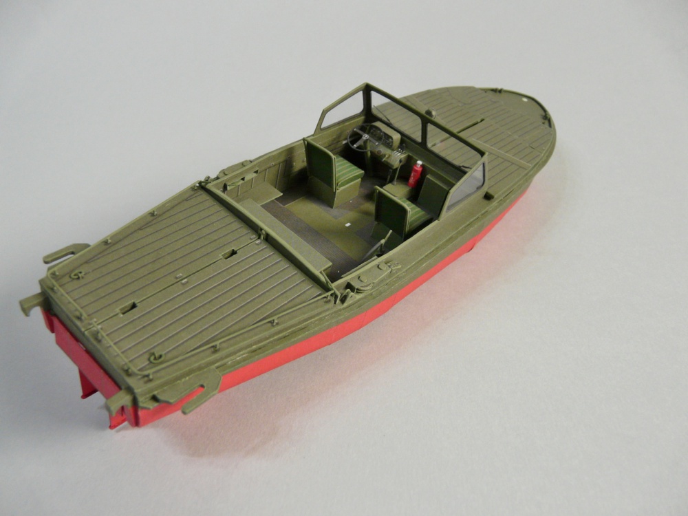 motorový člun MO-634 a podvozek SP-5 (Plná velikost v novém okně) motorový člun MO-634 a podvozek SP-5