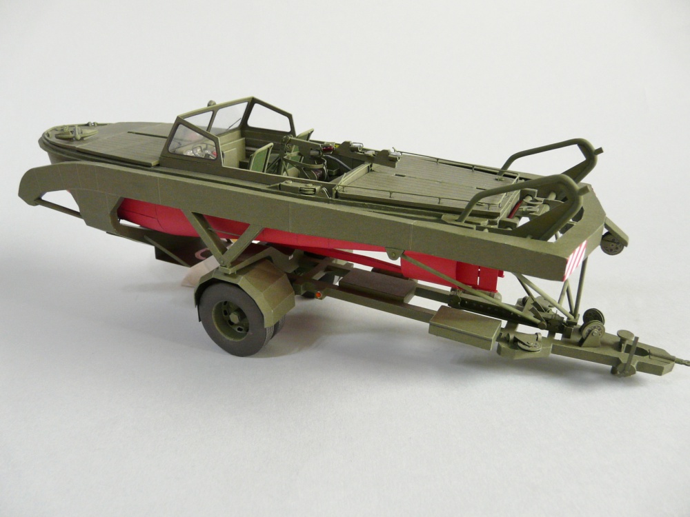 motorový člun MO-634 a podvozek SP-5 (Plná velikost v novém okně) motorový člun MO-634 a podvozek SP-5