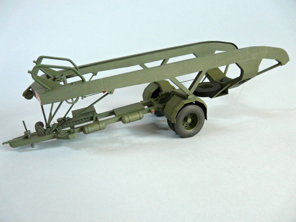motorový člun MO-634 a podvozek SP-5 (Plná velikost v novém okně) motorový člun MO-634 a podvozek SP-5
