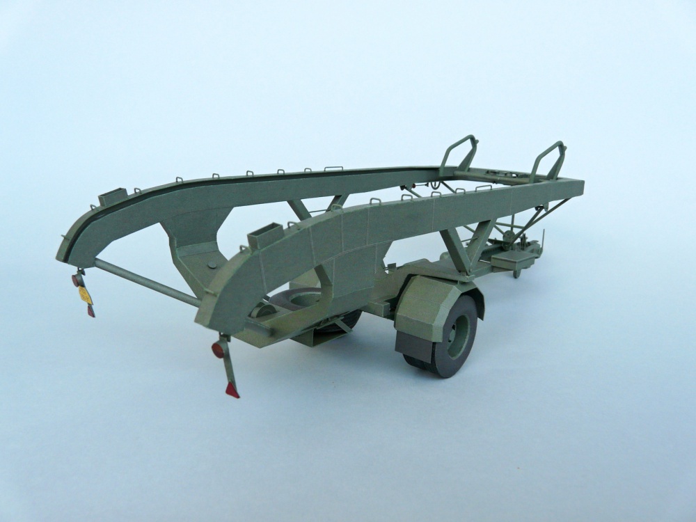motorový člun MO-634 a podvozek SP-5 (Plná velikost v novém okně) motorový člun MO-634 a podvozek SP-5