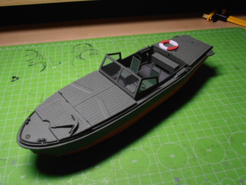Motorový člun MO-634,podvozek SP-5 (Plná velikost v novém okně) Motorový člun MO-634,podvozek SP-5