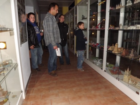 MPMPM - 2013_10_28 - no�n� prohl�dka 