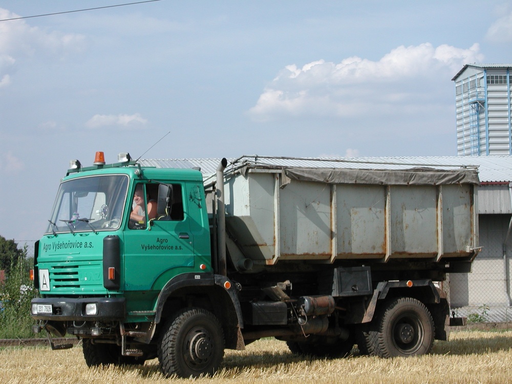 Nákladní auta agro (Plnďż˝ velikost v novďż˝m oknďż˝) Nákladní auta agro