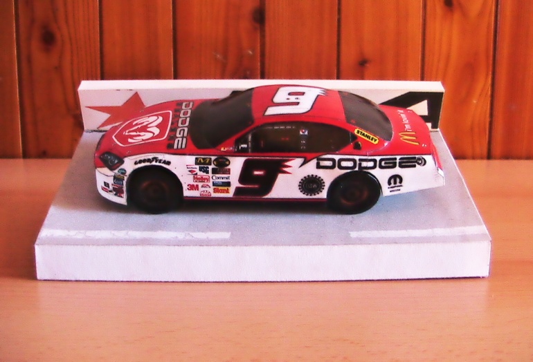 Nascar Dodge, 9 Kasey Kahne (Plná velikost v novém okně) Nascar Dodge, 9 Kasey Kahne