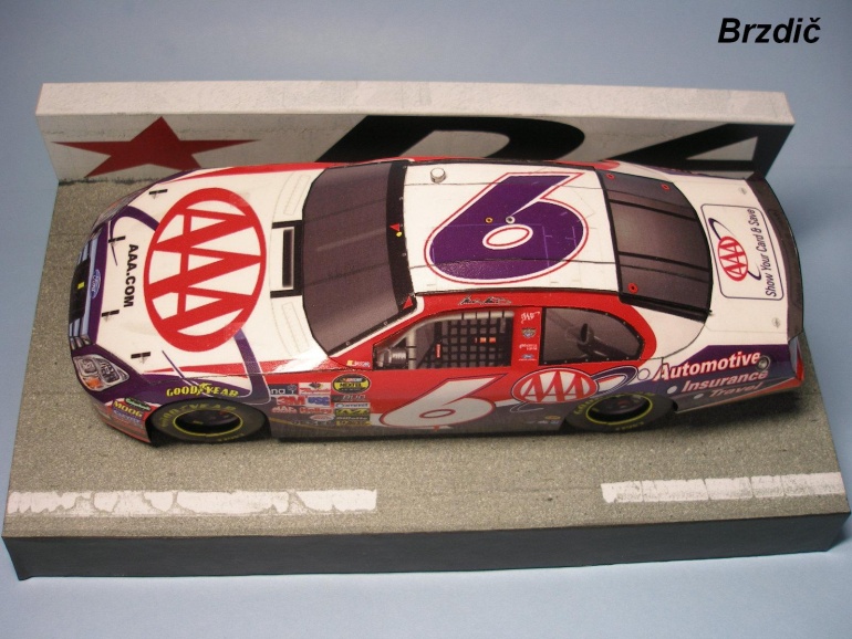 Nascar Ford (Pln� velikost v nov�m okn�) Nascar Ford