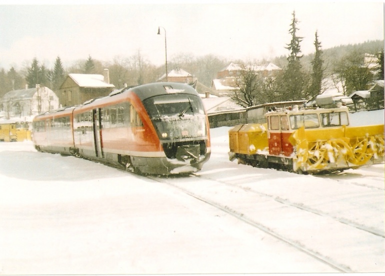 29616