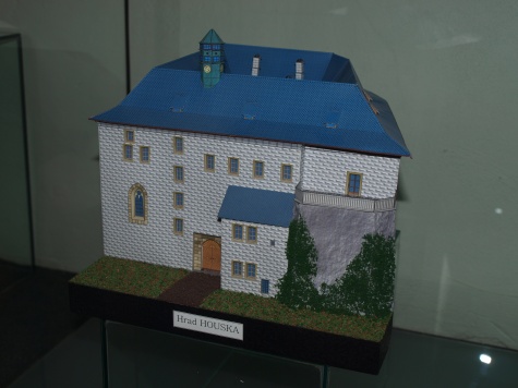 Nejzn�m�j�� modely hrad� a z�mk� �R - �ternberk