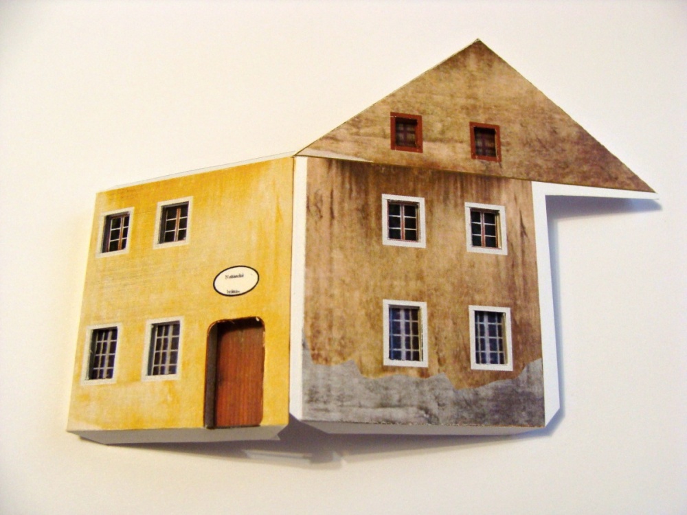295774