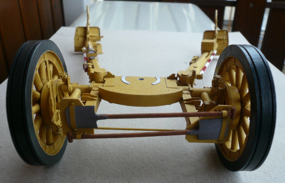 Německý polní kanón leFH 1840 ráže 105 mm (Plná velikost v novém okně) Německý polní kanón leFH 1840 ráže 105 mm