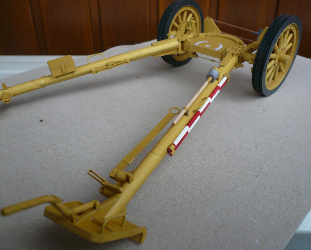 Německý polní kanón leFH 1840 ráže 105 mm (Plná velikost v novém okně) Německý polní kanón leFH 1840 ráže 105 mm