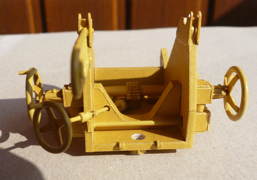 Německý polní kanón leFH 1840 ráže 105 mm (Plná velikost v novém okně) Německý polní kanón leFH 1840 ráže 105 mm
