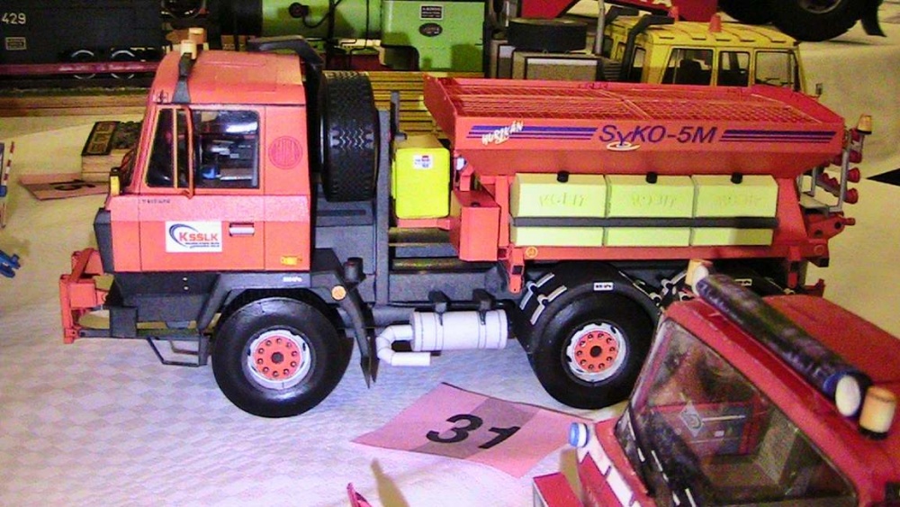 184303