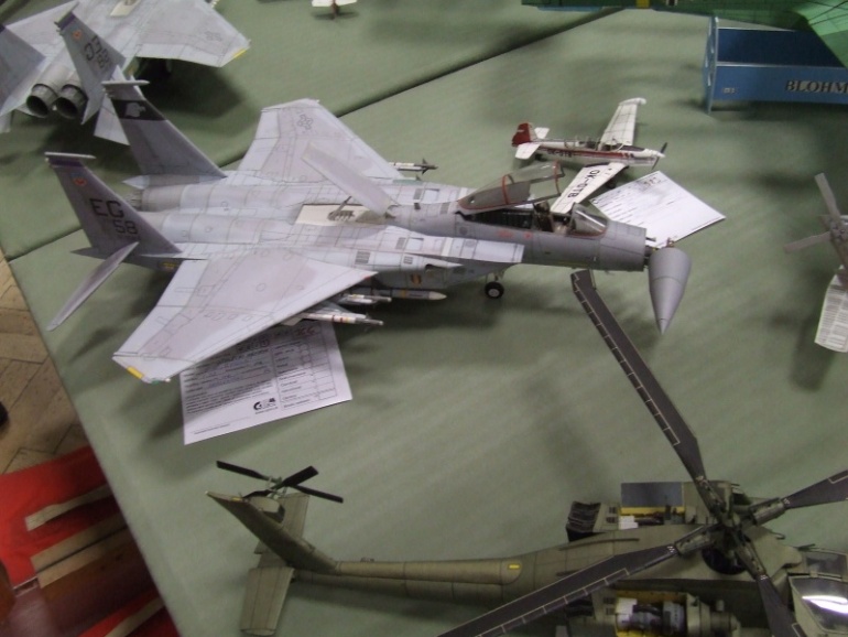 Neratovick� Pap�r 2008