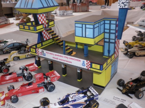 Neratovick� pap�r 2013
