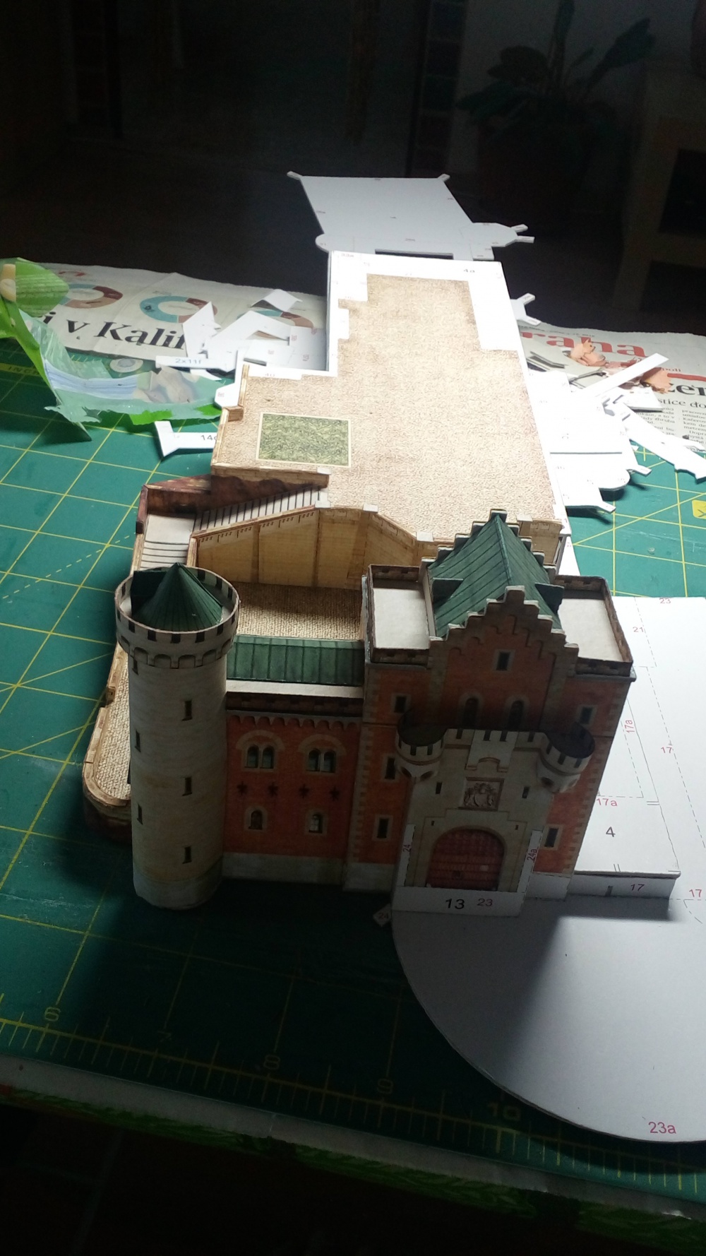 Neuschwanstein (Plná velikost v novém okně) Neuschwanstein