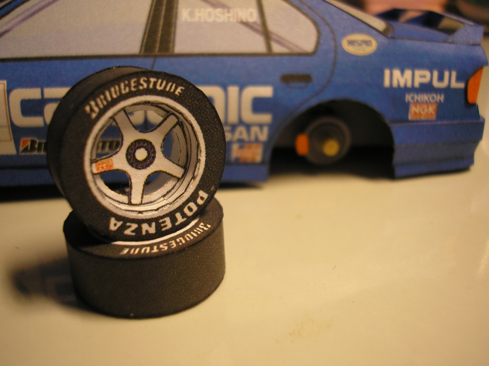Nissan Primera Calsonic (Plná velikost v novém okně) Nissan Primera Calsonic