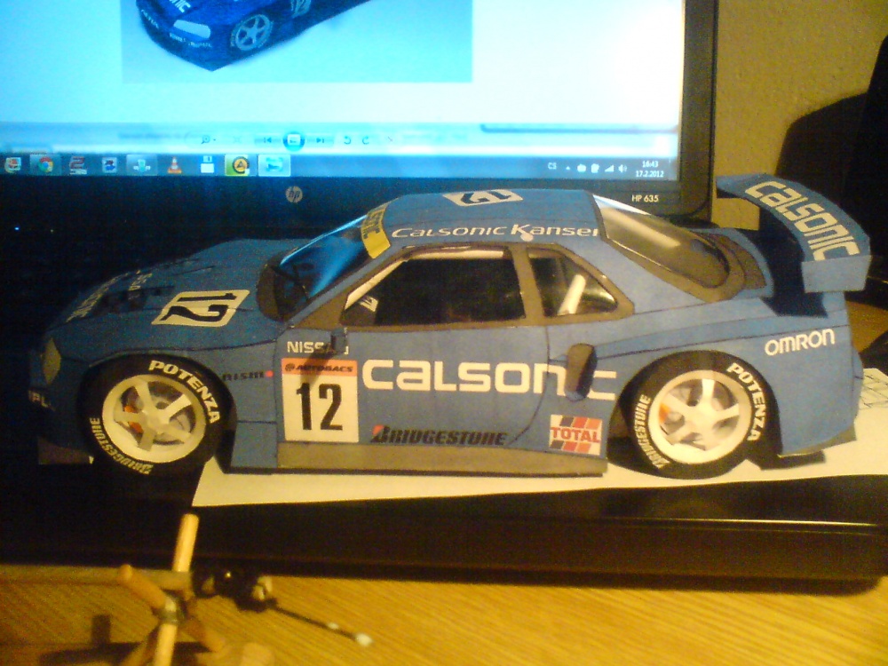 Nissan Skyline GT-R Calsonic (Plná velikost v novém okně) Nissan Skyline GT-R Calsonic