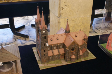 Nowy Tomy�l 2015