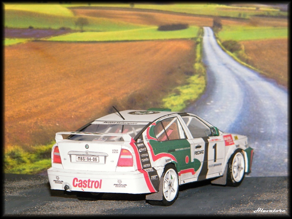 Škoda Octavia WRC (Plná velikost v novém okně) Škoda Octavia WRC