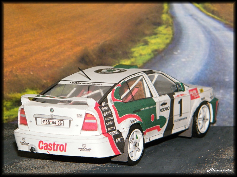 Škoda Octavia WRC (Plná velikost v novém okně) Škoda Octavia WRC