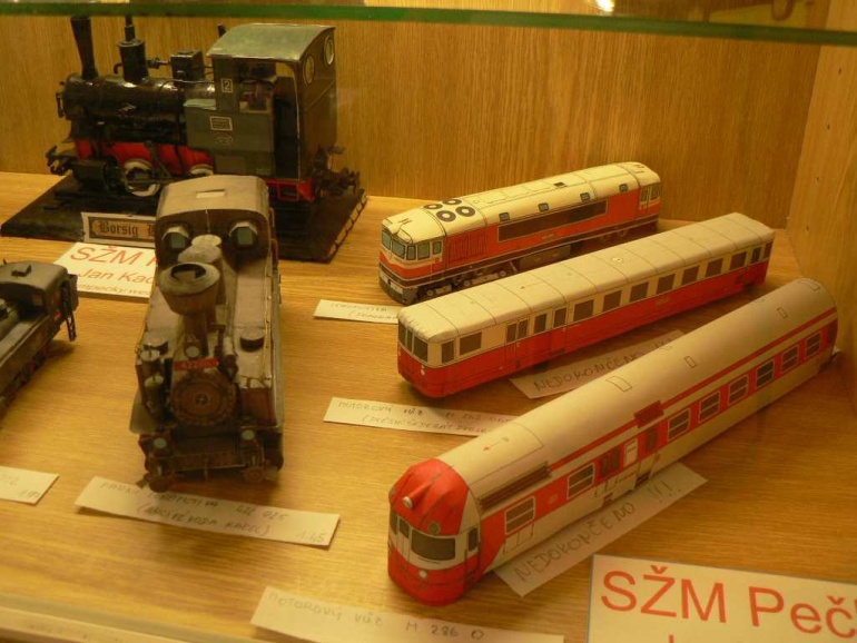 90925