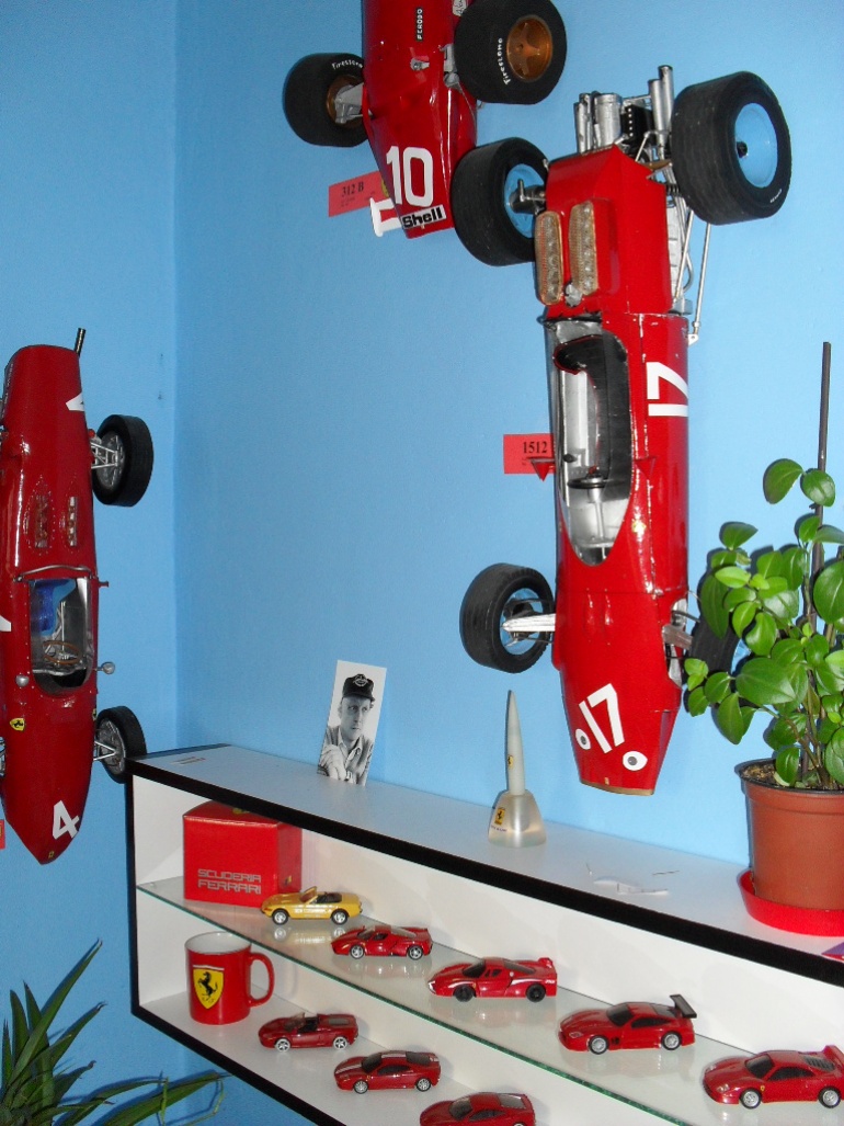 Piccolo Museo della Carta FERRARI - Karviná (Plná velikost v novém okně) Piccolo Museo della Carta FERRARI - Karviná