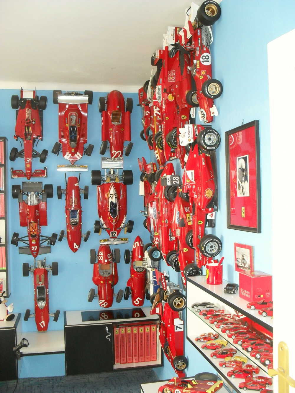 Piccolo Museo della Carta FERRARI - Karviná (Plná velikost v novém okně) Piccolo Museo della Carta FERRARI - Karviná