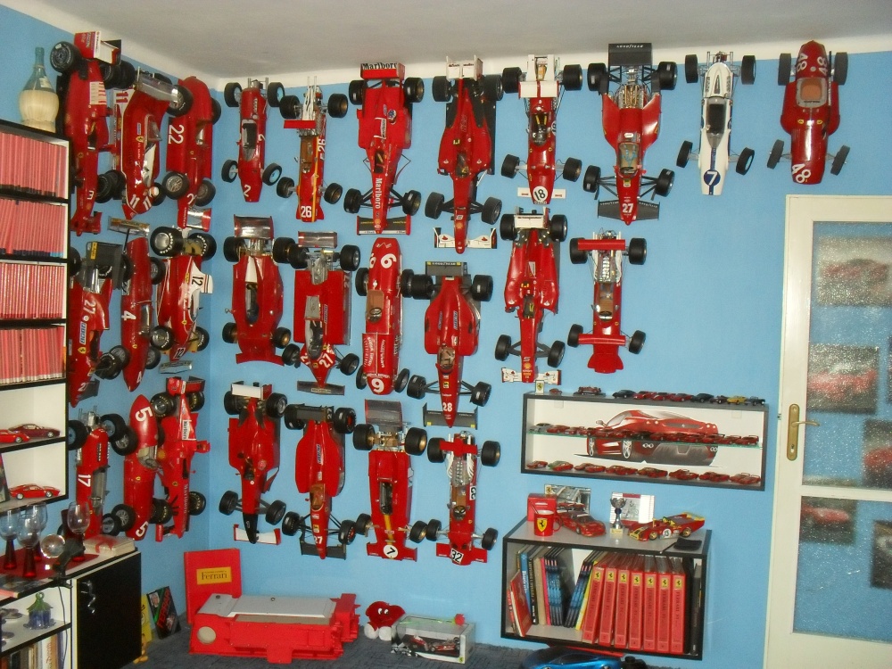 Piccolo Museo della Carta FERRARI - Karviná (Plná velikost v novém okně) Piccolo Museo della Carta FERRARI - Karviná