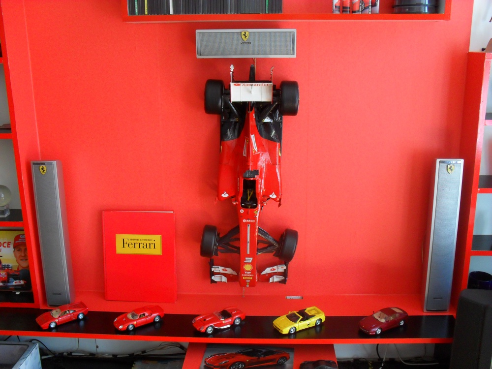 Piccolo Museo della Carta FERRARI - Karviná (Plná velikost v novém okně) Piccolo Museo della Carta FERRARI - Karviná