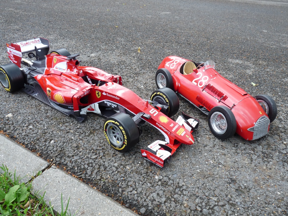 Piccolo Museo della Carta FERRARI - Karviná (Plná velikost v novém okně) Piccolo Museo della Carta FERRARI - Karviná