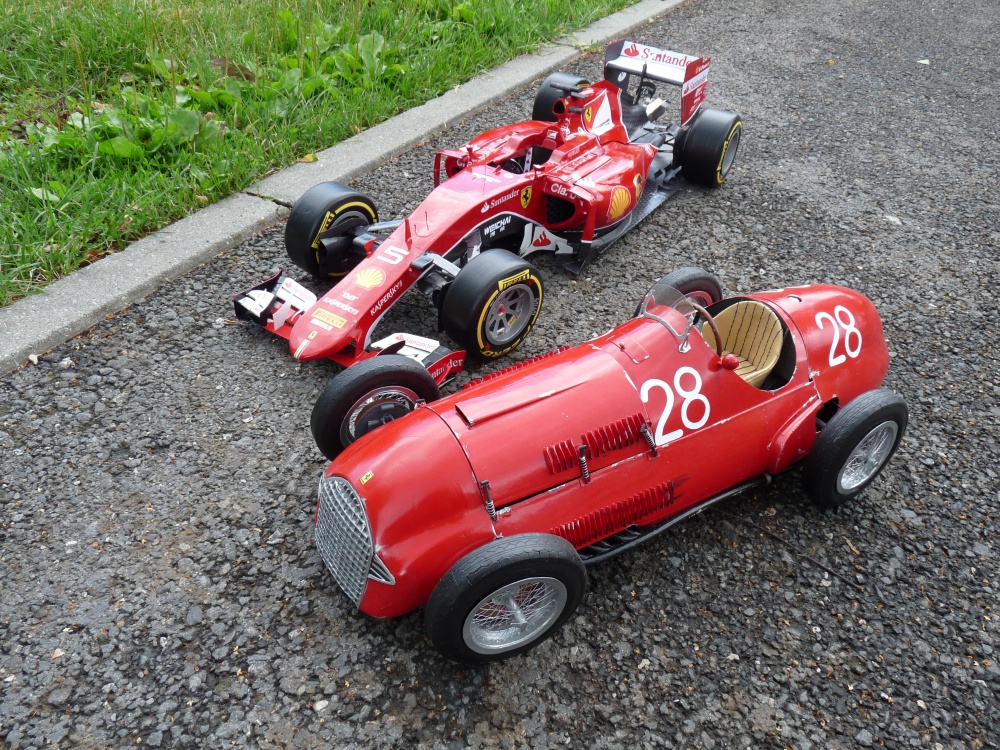 Piccolo Museo della Carta FERRARI - Karviná (Plná velikost v novém okně) Piccolo Museo della Carta FERRARI - Karviná