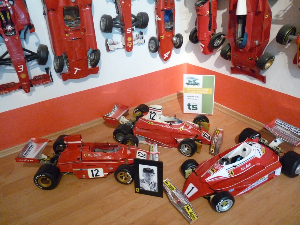 Piccolo Museo della Carta FERRARI - Karviná (Plná velikost v novém okně) Piccolo Museo della Carta FERRARI - Karviná
