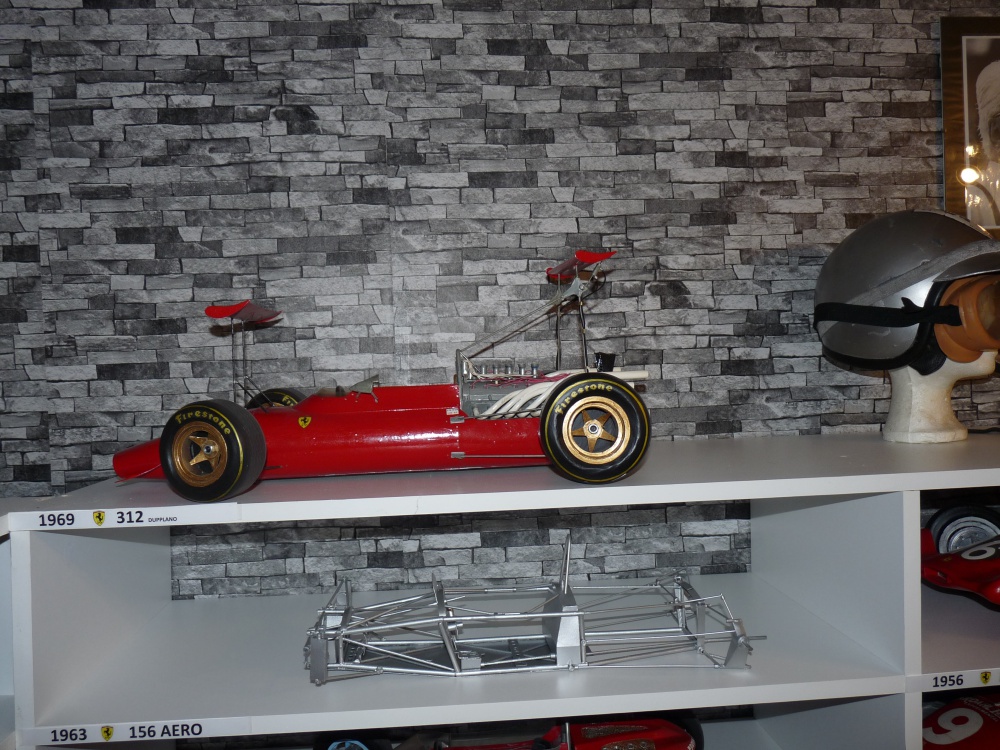 Piccolo Museo della Carta FERRARI - Karviná (Plná velikost v novém okně) Piccolo Museo della Carta FERRARI - Karviná