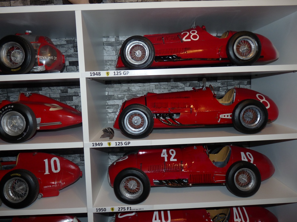 Piccolo Museo della Carta FERRARI - Karviná (Plná velikost v novém okně) Piccolo Museo della Carta FERRARI - Karviná