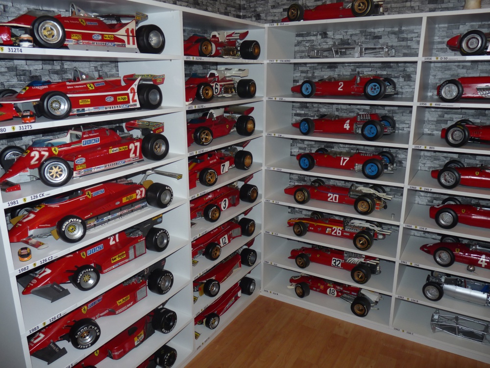 Piccolo Museo della Carta FERRARI - Karviná (Plná velikost v novém okně) Piccolo Museo della Carta FERRARI - Karviná