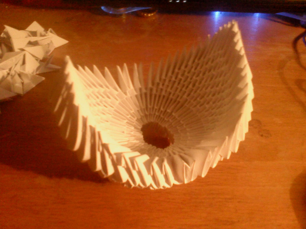 Origami labuť (Plná velikost v novém okně) Origami labuť