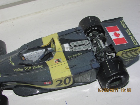 r�zne F1
