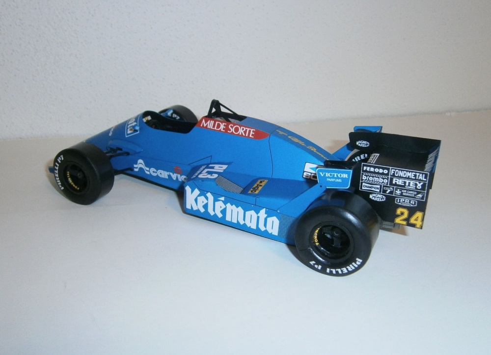Osella FA1F Alfa Romeo - Piercarlo Ghinzani, GP Brazil 1984 (Plná velikost v novém okně) Osella FA1F Alfa Romeo - Piercarlo Ghinzani, GP Brazil 1984