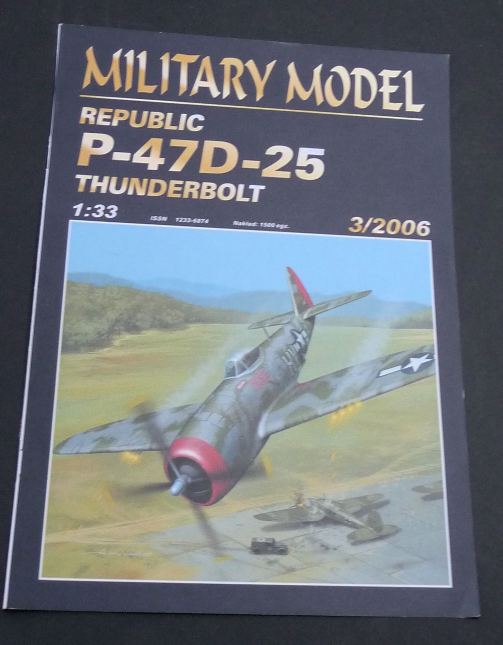 P-47D Thunderbolt (Plná velikost v novém okně) P-47D Thunderbolt