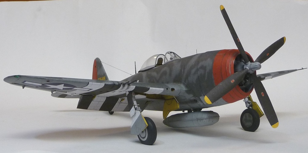 P-47D Thunderbolt (Plná velikost v novém okně) P-47D Thunderbolt
