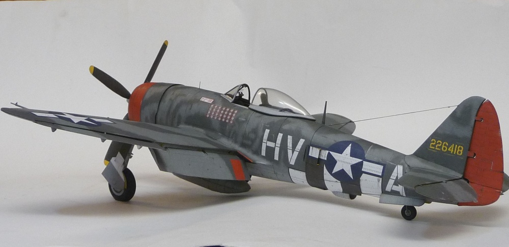 P-47D Thunderbolt (Plná velikost v novém okně) P-47D Thunderbolt