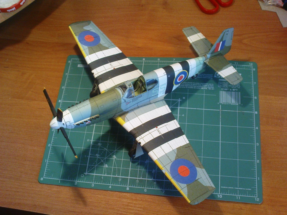 P-51B Mustang (Plná velikost v novém okně) P-51B Mustang