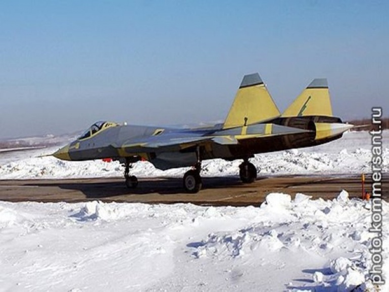PAK FA (Plná velikost v novém okně) PAK FA