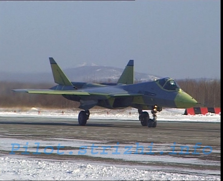 PAK FA (Plná velikost v novém okně) PAK FA