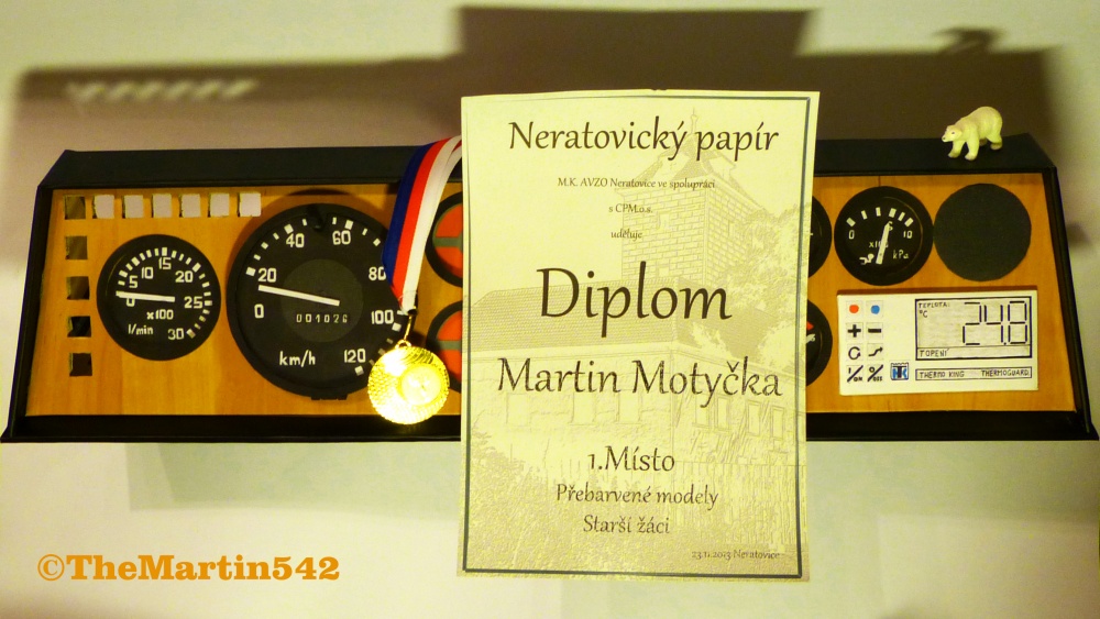 Palubn� deska KAROSA �. 700