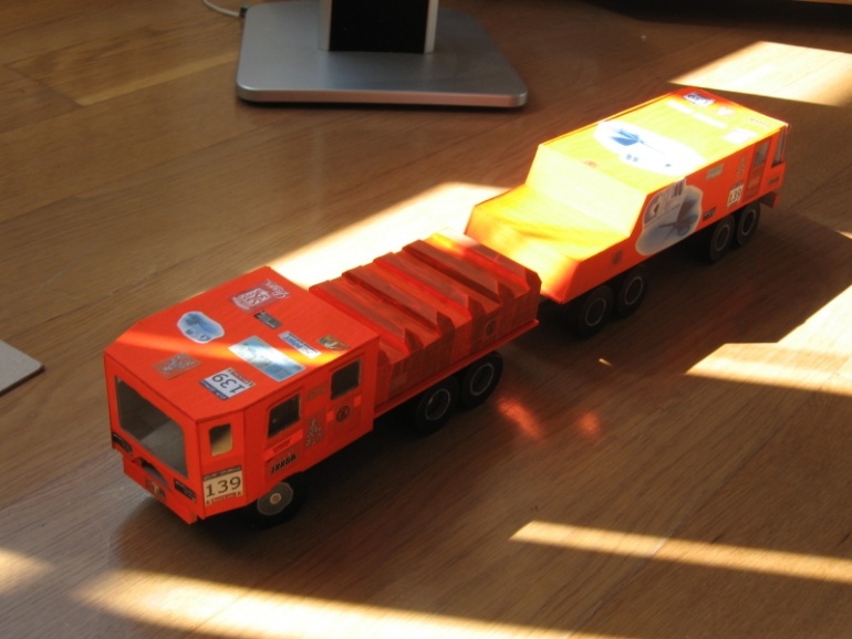 38495