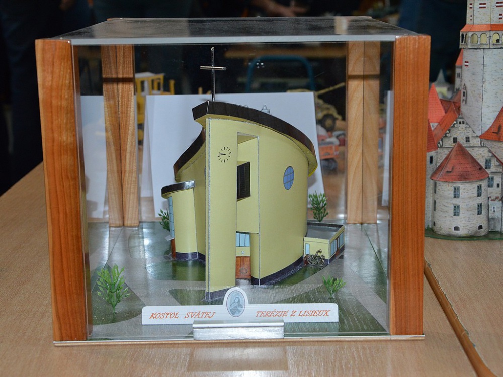 Papierov� modely v Nitre 15.10.2016