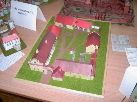 PAP�R  CHODOV  2010