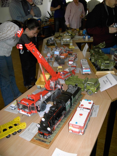 PAP�R  CHODOV  2010