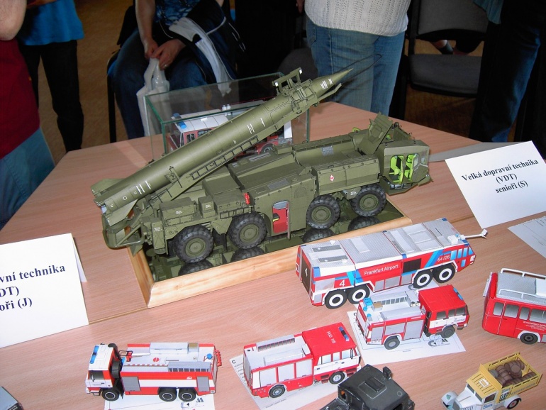 PAP�R  CHODOV  2010